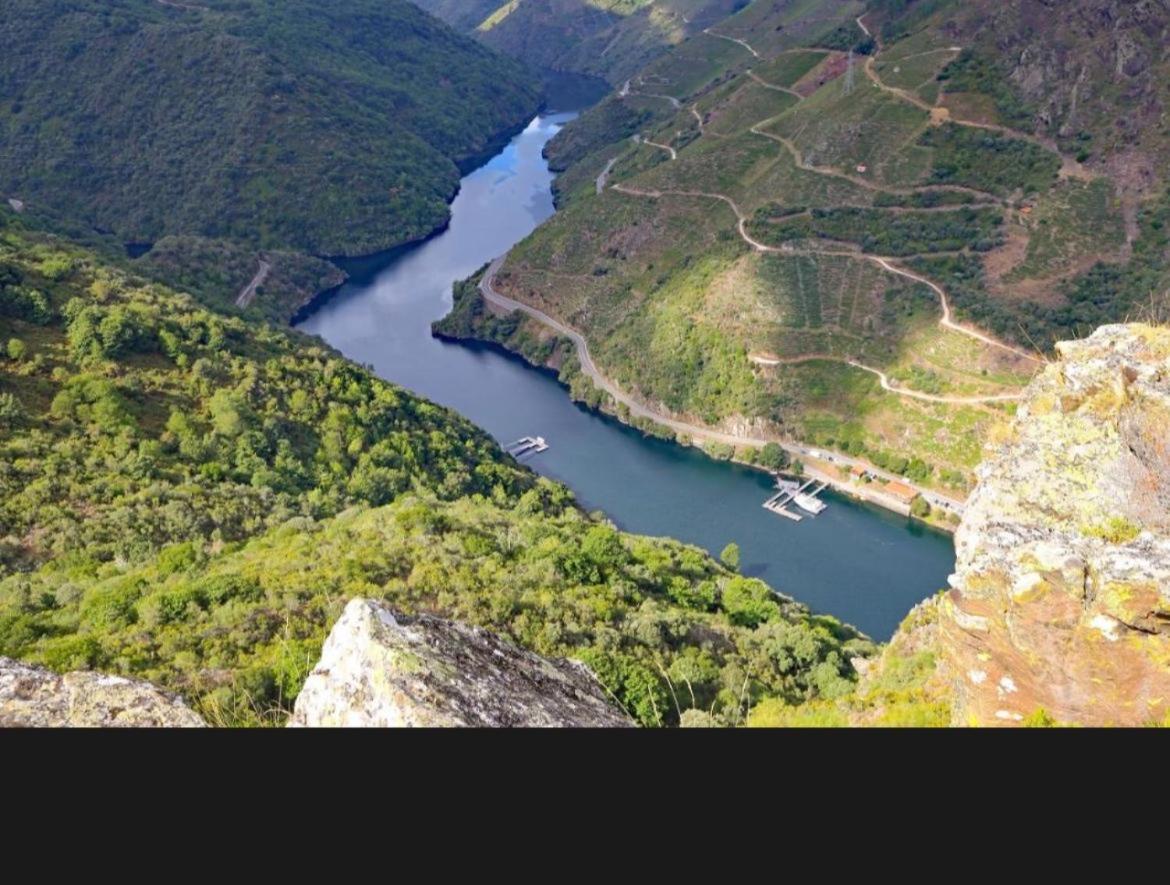 הוילה Abeleda Casa A Boga Ribeira Sacra מראה חיצוני תמונה